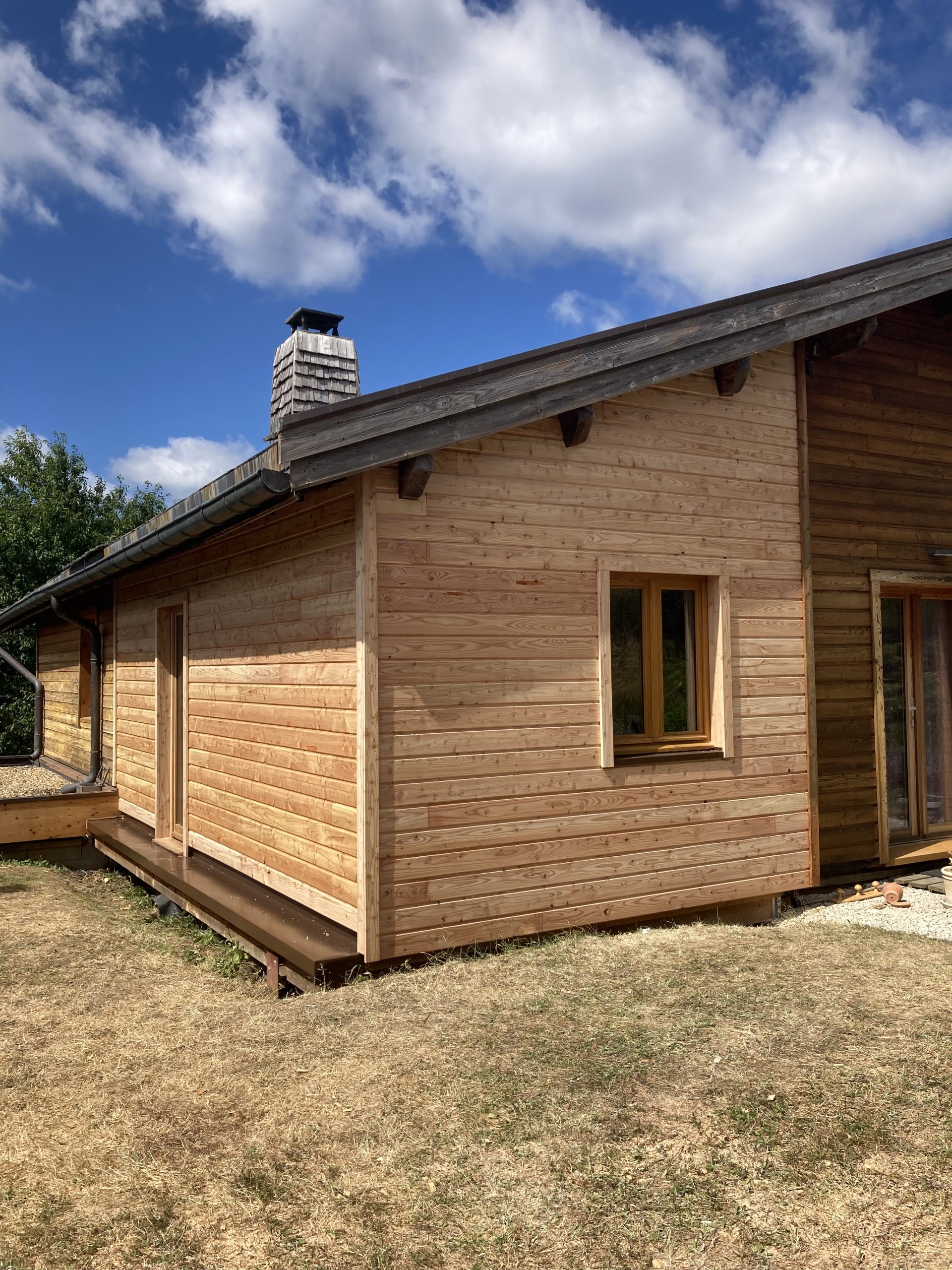 chantier extension ossature bois dans maison - après